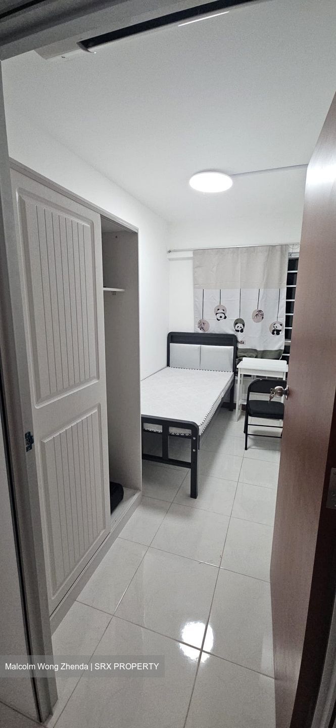 Melville Park (D18), Condominium #632921991